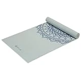 Gaiam Esterilla de yoga con impresión premium antideslizante para todo tipo de yoga, pilates y entrenamientos en el suelo, junto al lago Marrakech, 5 mm