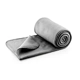 Acomoda Textil - Manta de Tejido Polar 100x150 cm. Manta Cálida, Transpirable, Suave y Ligera para Sofá, Cama y Viaje. (Gris)